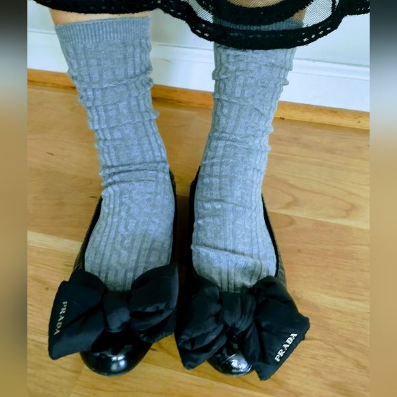 💥Offers Welcome💥 💯 Authentic PRADA Black Patent Women's Flats - Picture 13 of 16